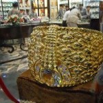 Выставлено на всеобщее обозрение самое большое в мире золотое кольцо